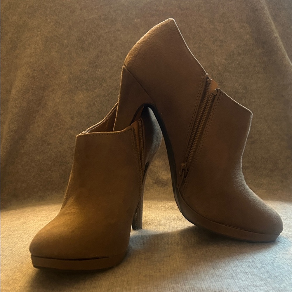 Elegant Taupe Ankle Boots